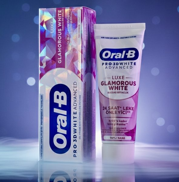 خمیر دندان سفید کننده لوکس اورال-بی: درخشندگی و محافظت ۲۴ ساعته (Oral-B Pro-3D White Advanced Luxe Glamorous White Toothpaste)